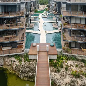 https://waterworld-tulum-2br-w-cenote-lagoons-big-gym.quintano-roohotels.com