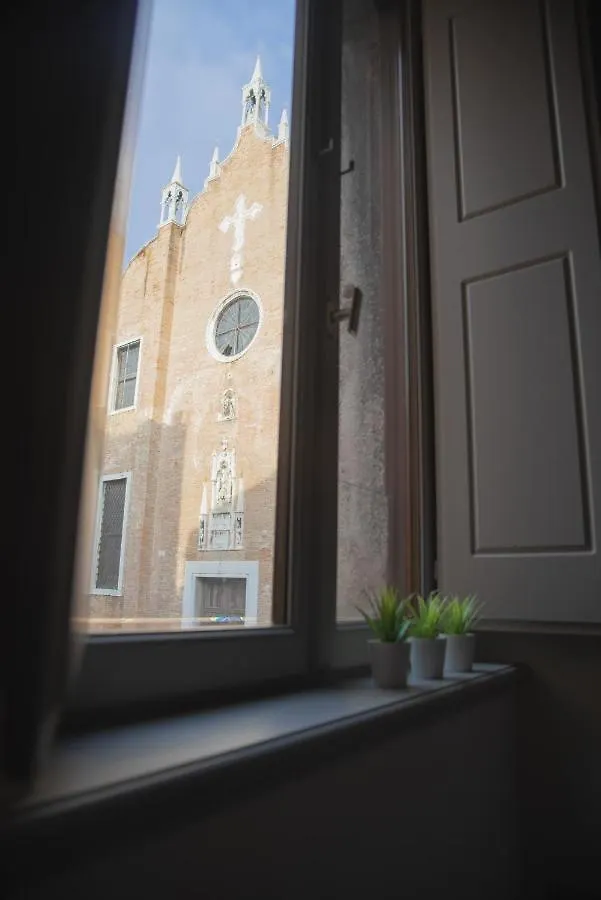 The Lovers Venice Apartment